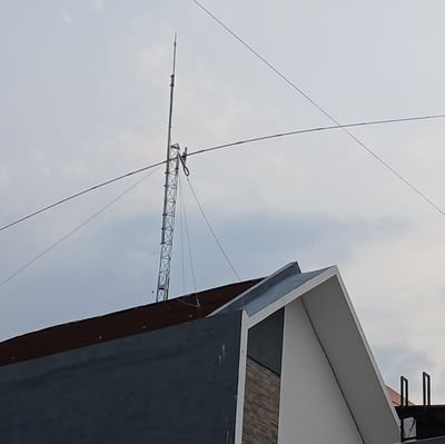 HAM Enthusiast (Just Newbie);
Home Station OI61cw (East Java);
Portable (Home 2) Station OI52ex (Central Java);
Indonesian Citizen Band.