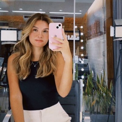 acborges28's profile picture. bh | jornalista, pagodeira que curte mpb e violonista nas horas vagas