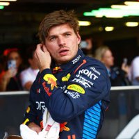 ash (@maxyric) 's Twitter Profile