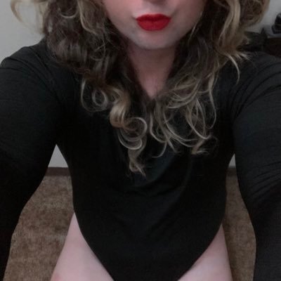 collegefitfem's profile picture. 24 💅🏼not in college anymore lol.
