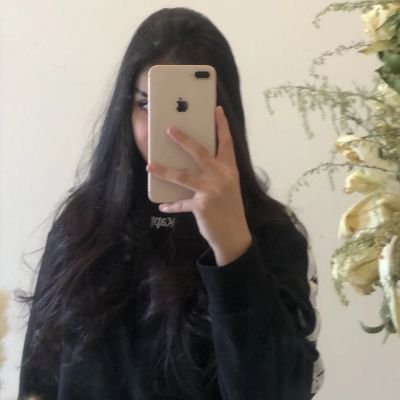 Munirahx8's profile picture. 