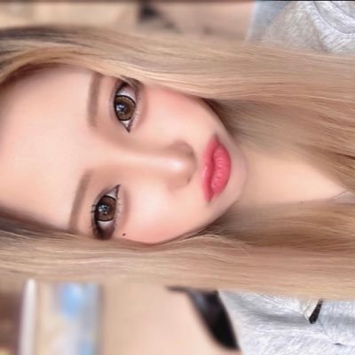 HanaeNakao30215's profile picture. 