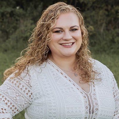 EMU PR Alumna 👩🎓Union 4 Life Public Relations Director Stockbridge Community News Board member /reporter 📝 Makeup lover 💄 All thoughts are my own.
