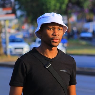 Man_Katli's profile picture. God's Favorite Son 🙏🏿
House Music 🎶 
Chelsea|Chiefs|Barca ⚽