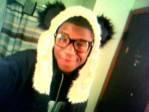 GleekRj_'s profile picture. Straight Guys Enjoy glee too.
#Gleek #Singer