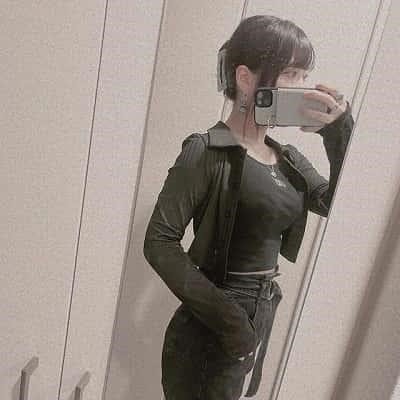 🚺19  153  M気  微えろ  くっつき虫  誰でもフォロー◎