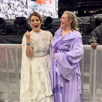I ❤️ Taylor Swift! “We spare no expense!!! We use our shoes”. - 1989. Rep ARLINGTON N 1 & 2 & Eras Night 2!!! Nola N3!!! Reppin the old Swifties!!!