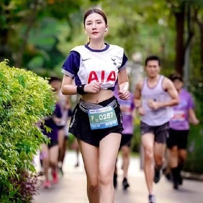 ชอบแนวใส่สั้น ขาขาวเรียวสวย
ชอบแนวเดียวกันฝากรีทวิตด้วย