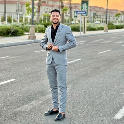 الايطالي ❤️ 🇮🇹
يكفيني من حظوظ الدنيا اني خسرتك 🖤🤫
اليونايتد زعيم إنجلترا❤️❌👹
assistant referee⛳️⚽️