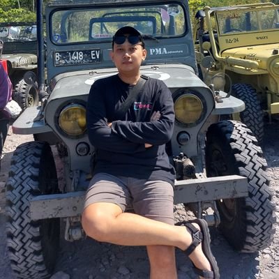 sant10647's profile picture. 