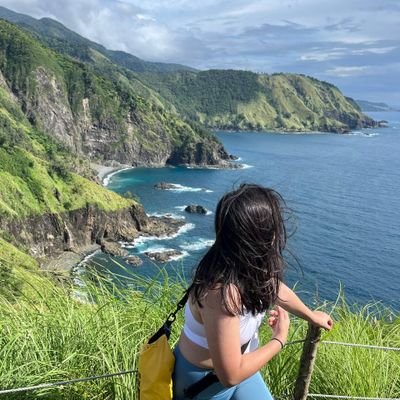 alyanabianca's profile picture. memento vivere ✨️