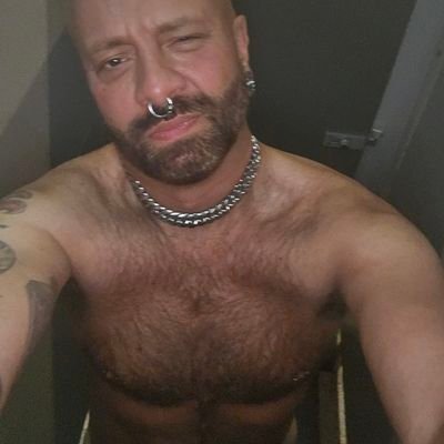 Over 18's only please. suck a dick, lick an arse! life's too short. enjoy it.
