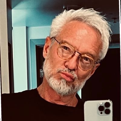 vanarsdalenart's profile picture. Formerly @MauiSpeaks. Abstract Painter, Artist and Vampire Killer. IG/TikTok/FB: @MauiSpeaks.