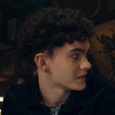 springxlast's profile picture. #1 Joe Locke defender | fan account