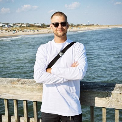 alehzubel's profile picture. Glory to Ukraine! 💙💛