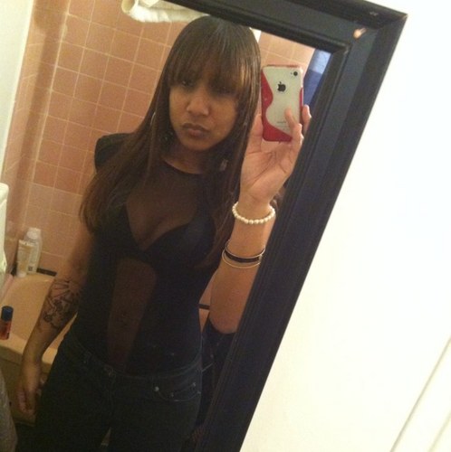 SelfMadeEve's profile picture. light skin 5'3...beauty far from average the inner me got him looking past it....s/o to #teamfuckoff