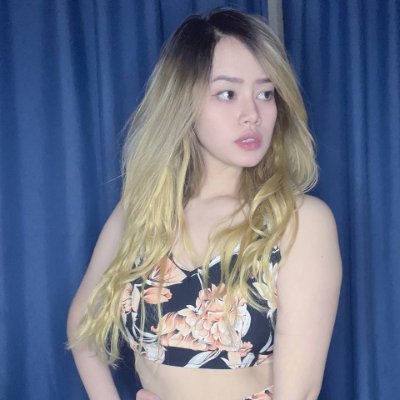 👗Fashion Designer | Redefining Elegance with Every Design💫
From sketch to runway, I strive to create fashion that empowers and inspires 🚫PORN 🚫Scam 🚫Bot