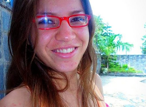 Sou aquela que se tivesse mil vidas, entregaria todas elas a Cristo  ;)