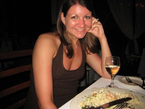 pinkparsleyblog's profile picture. wife to Joey, mom to Caroline and Smith.  food blogger, runner, cupcake fanatic, wine drinker