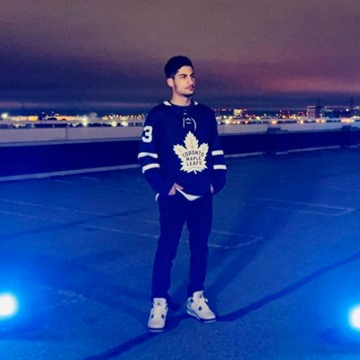🎬 YouTube: @froganreactions / 📸 Photography: @frannytography / Everything @apple and @mapleleafs / 🌎 Check out my Website ⬇️