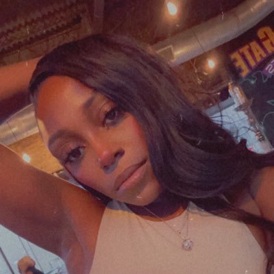I like beautiful women. Don’t ever DM me if you’re not one.
