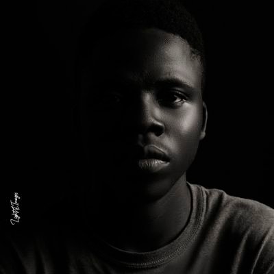 tobifromzenith's profile picture. God's son😇 and a creative 📸👨‍🎨🎨