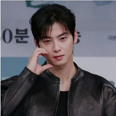 ☆ CONTA OFICIAL
☆
¤ 《안녕하세요 여러분 저는 지난 몇 년간 저를 지 원해주신 팬 여러분께 감사의 마음을 전 하기 위해 이 계정을 만들었습니다.》
