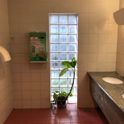 moodromantica's profile picture. 