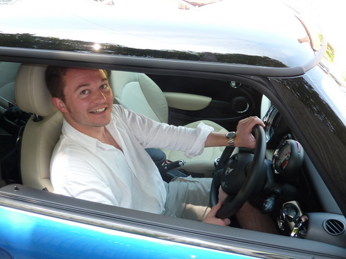 Motoring journalist and advanced motorist Tim Saunders is author of Family Cars and the BMW X5.