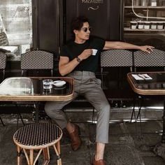 PovatajGen79289's profile picture. Lebenskünstler/Allrounder/Wissenschaftler gencpovataj@gmail.com