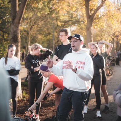 philippemo1's profile picture. Become a better Runner with my Newsletter👇 . Business/ Fitness talks. 1% better Everyday. Student 👨‍🎓