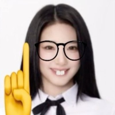 loonathedilfs on ao3 || if you find anything I tweet weird then go away || author of Who gave tripleS SNS freedom ❤️‍🔥