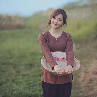 truc xinh truc dung day dinh, em xinh em o bui ram van xinh