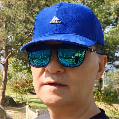 판타지 소설을 좋아함. 맞팔환영! 신천지 기독교인 팔로워 사절! 보수 vs 진보, 어느 쪽도 아니지만 진보에 마음은 간다! 도깨비 완전찐잼!