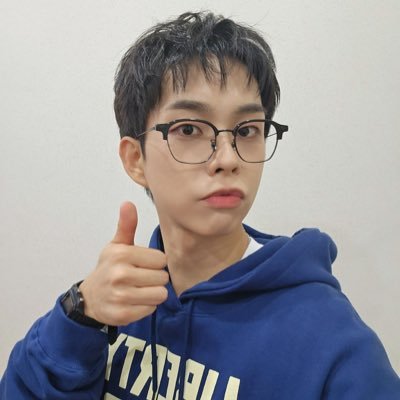 어떤 곰이랑 동갑 왈왈이