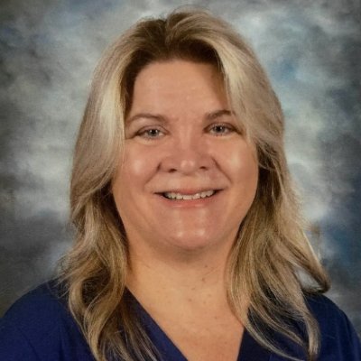 Instructional Coach, mom of three, striving to live each day with purpose and gratitude (she/ her/ hers)