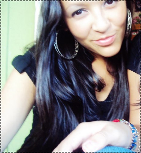 Quem me seguir ganha uma bala AOISHOIAOH -qq ☺.