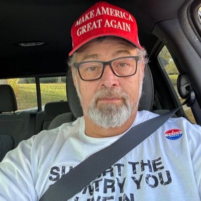 spankynrose's profile picture. 