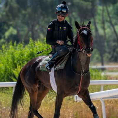 Soñar no cuesta nada🏇 Jockey en formación. 🇻🇪📍🇪🇦