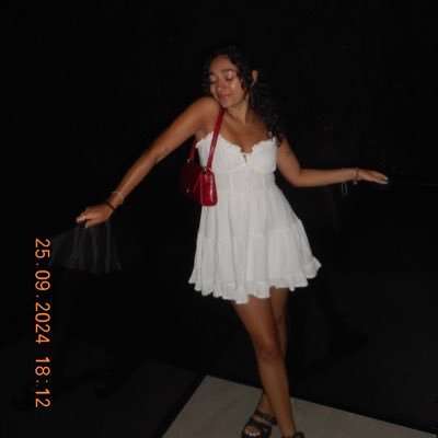 annabeeble's profile picture. 🏳️‍🌈 | 25 | ☼♑︎ | ☽♈︎ | ↑♍︎ | 🪐