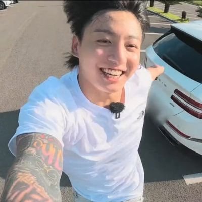 Snigdhanitun's profile picture. Loving Myself cause BTS said so 😌
Only OT7 💜 
In this Bangtan Sonyeondan shit for lifeee 🫂