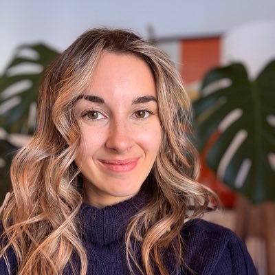 emmyailish's profile picture. Midlands4Cities (AHRC) funded Collaborative Doctoral Award PhD candidate with De Montfort University and The Hockey Museum 🏑👗