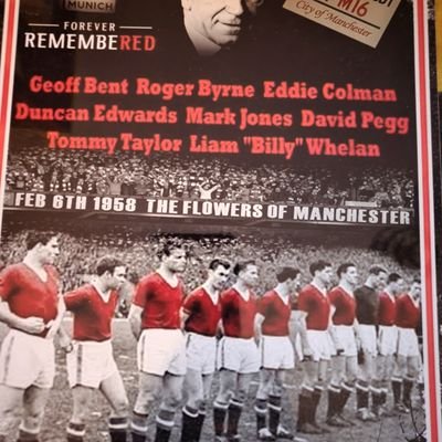 man united fanatic
stretford end season ticket holder for over 30 years and its taken over my life 😁