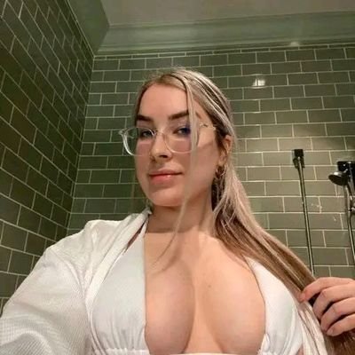Look for a serious relationship
Look for a serious man and lovely