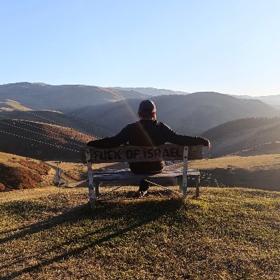 Allah'a kul olmaktan başka ünvanım, kul Ahmed'den başka ismim yoktur.