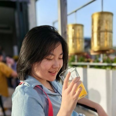 ibisbill_01's profile picture. MS @PennEngineers, working on language related stuffs.