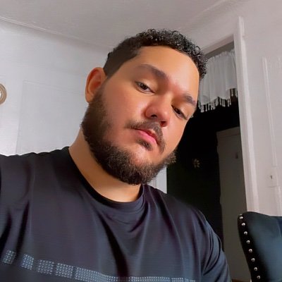 JulioRosario9's profile picture. Software Engineer 🇺🇸
Coffee. Gym. Anime. Gaming
