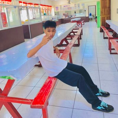 vrrsmrnd's profile picture. fvcklòve🖕🏻