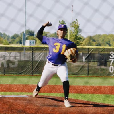 RS FR @_HarperBaseball 🦅 2SFB: 87-90 CB: 74-76| CH 79-81| 6’3’ - 220| @PorterBaseball ‘24 —2x SWSC All-Conference Pitcher † 💪-@bsf_pitching @CangelosiSparks