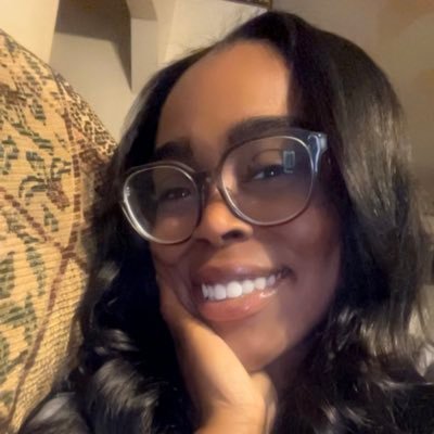 airykahhhh's profile picture. out the way